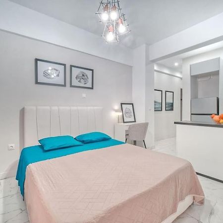 דירות אתונה Εστία 10 Λεπτά Από Την Ακρόπολη מראה חיצוני תמונה
